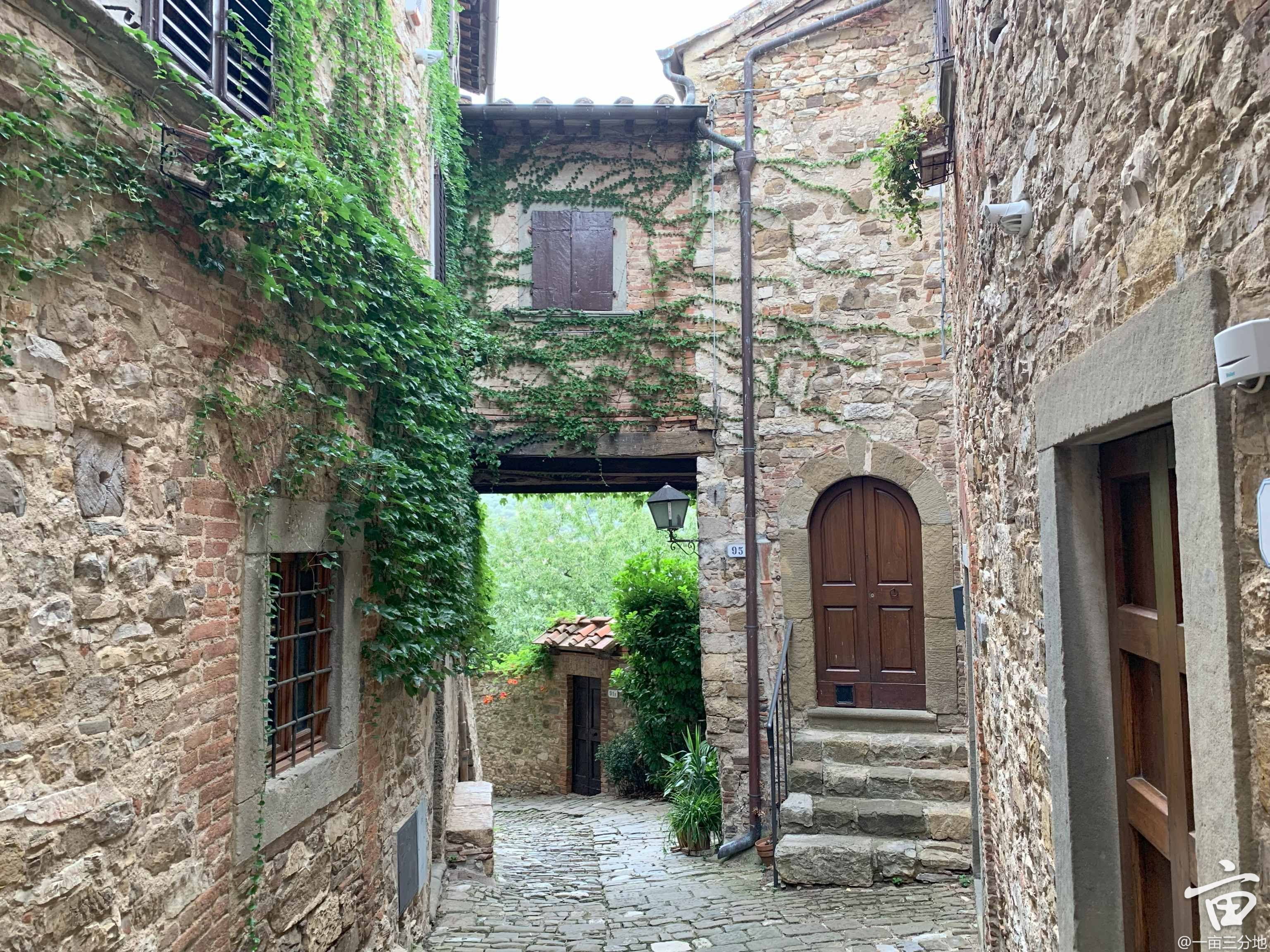 montefioralle.jpg