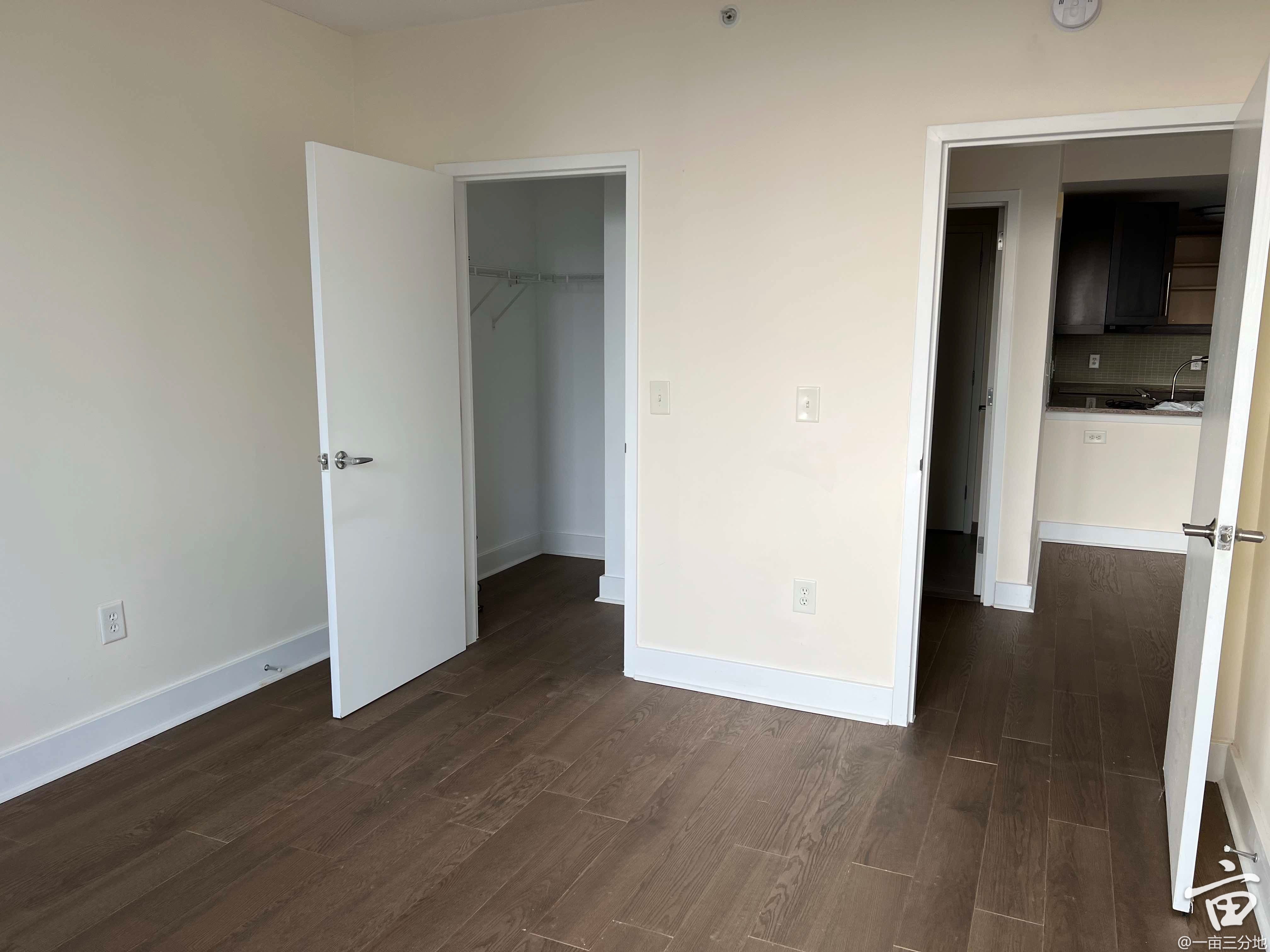 bedroom2.jpg